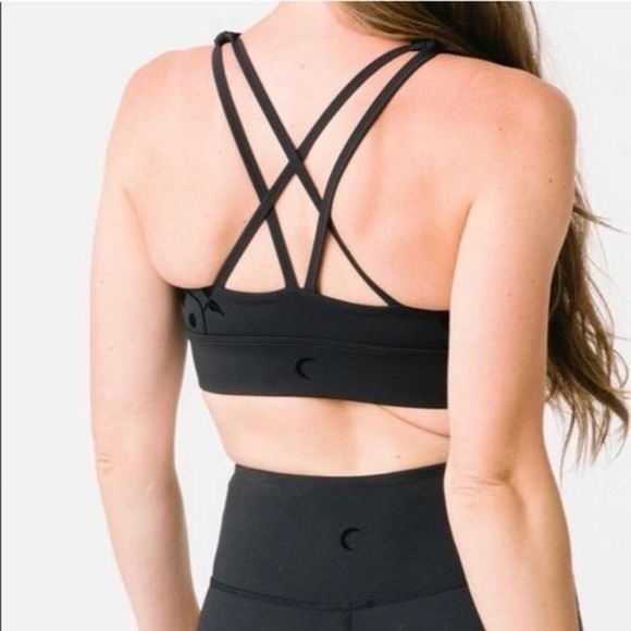 Zyia Black Velvet Floral Light n Tight Strappy Sports Bra Size XXL - Picture 2 of 7